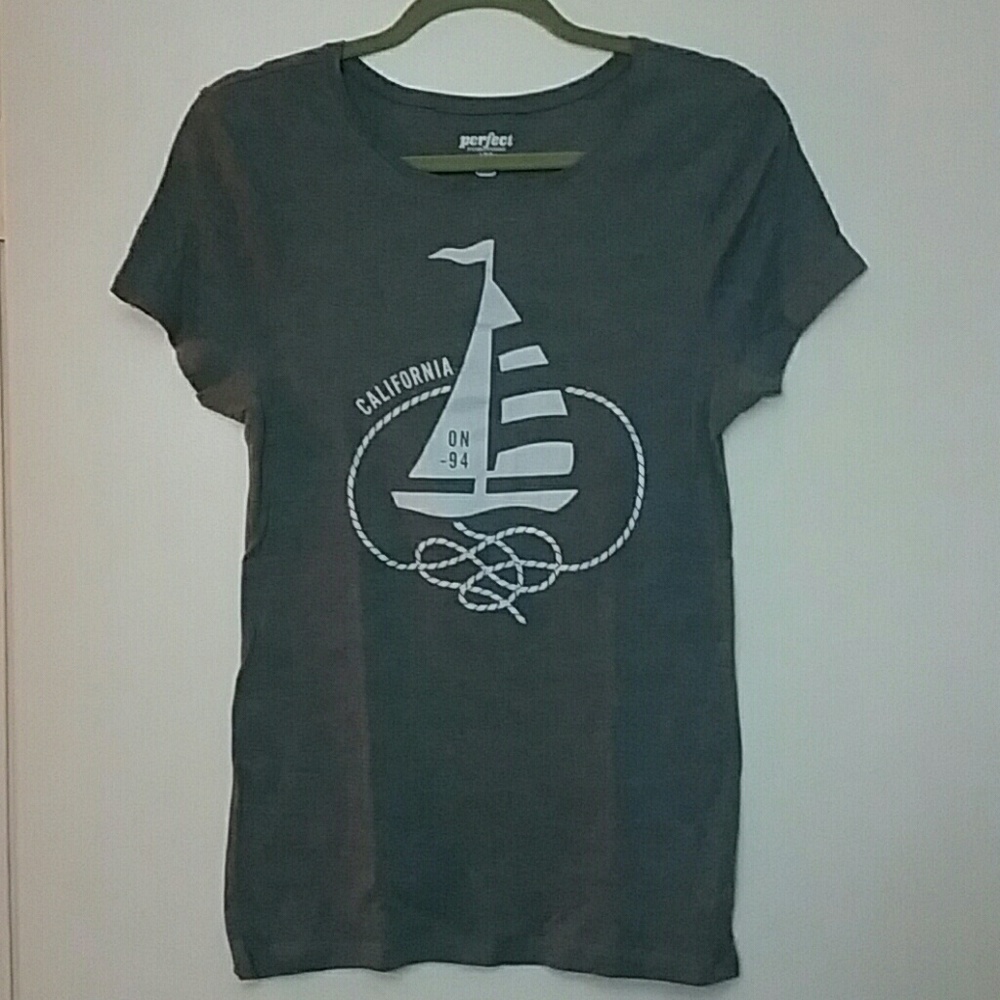 NWOT Old Navy Cute Sailboat T-Shirt